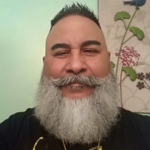 Meet your Posher, Luis